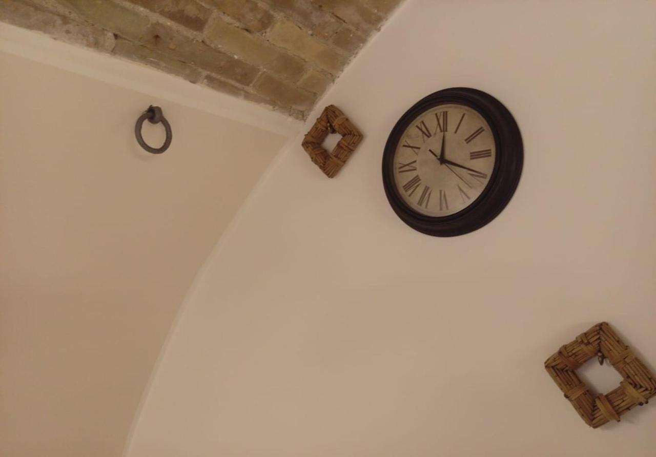 Residenza L'Orologio Hotel Берналда Екстериор снимка